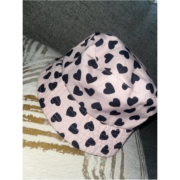 None Other - Chic Pink Heart Pattern Women's Bucket Hat